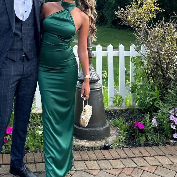 Dressmeze Satin Gown - Picture 2 of 3